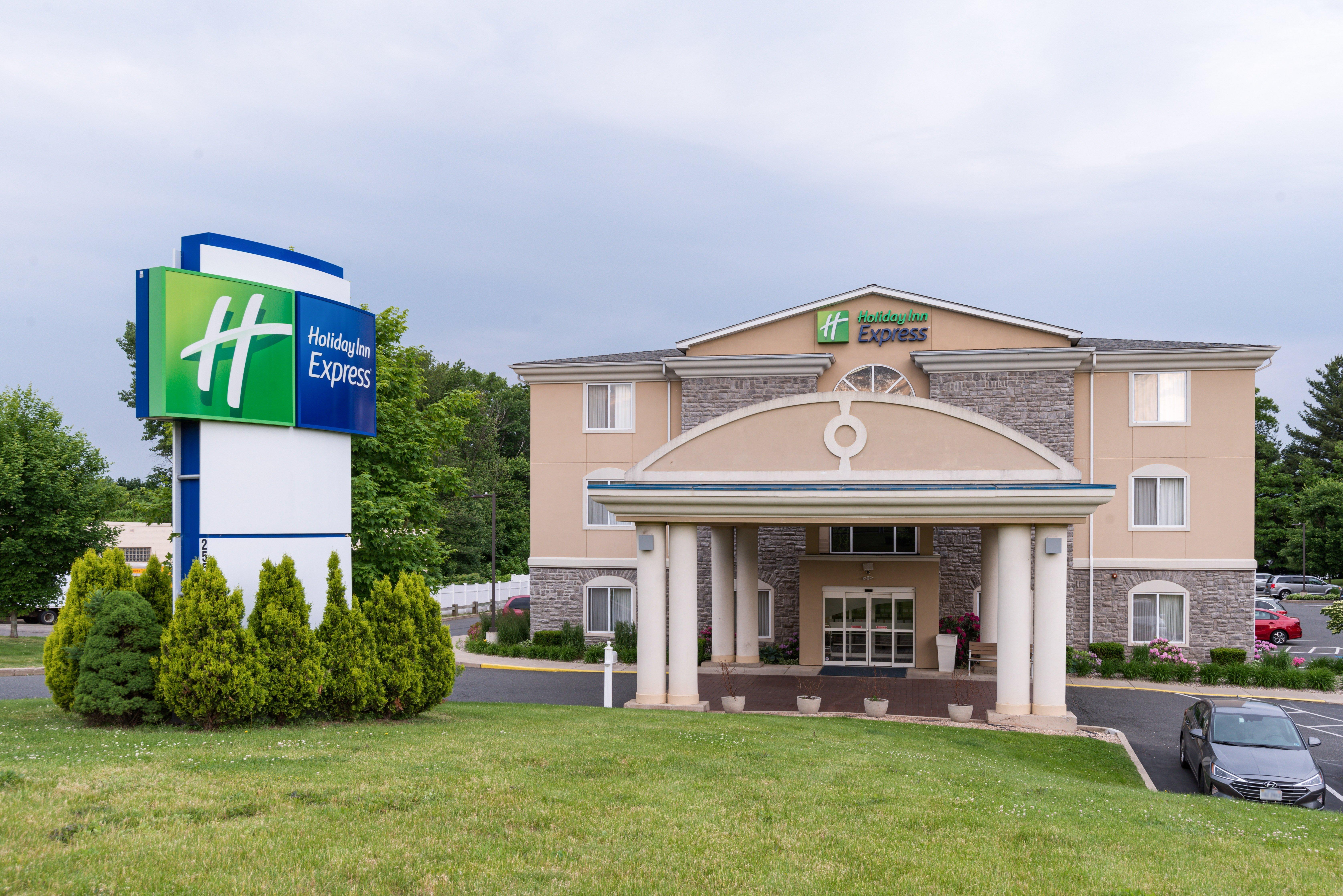 Holiday Inn Express Hartford-Newington By Ihg Ngoại thất bức ảnh