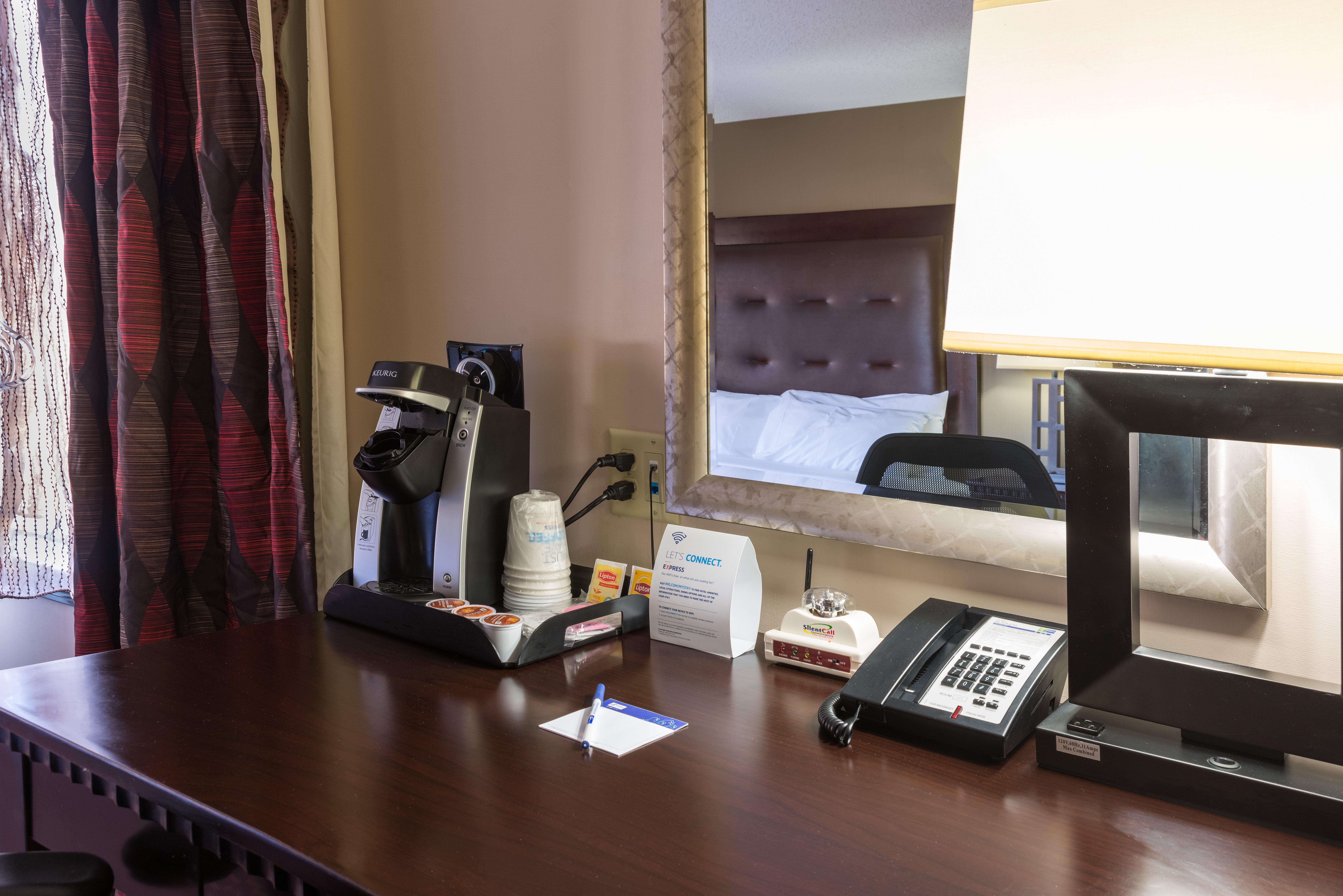 Holiday Inn Express Hartford-Newington By Ihg Ngoại thất bức ảnh