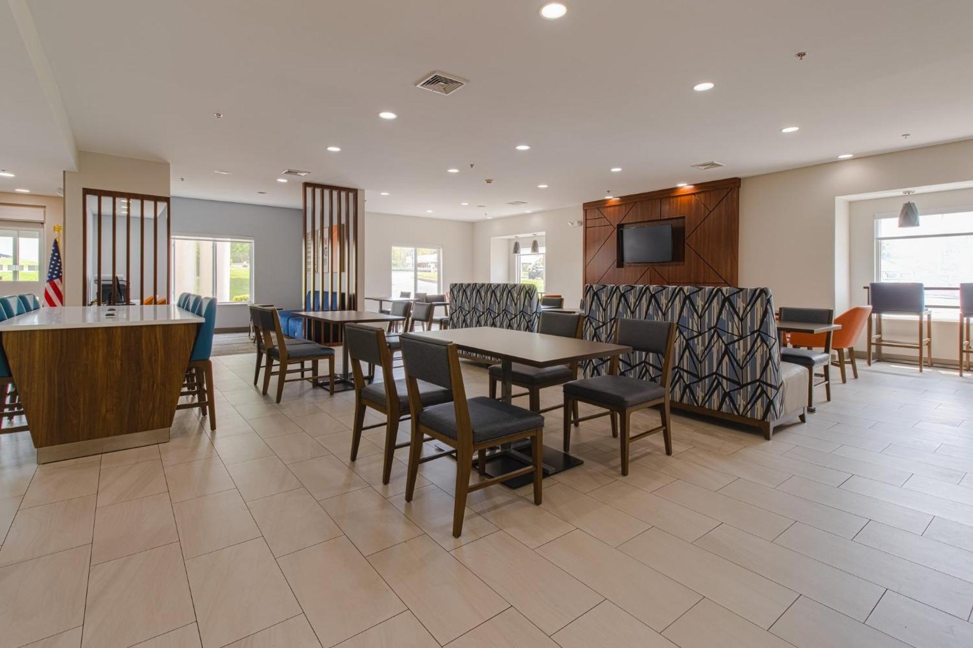 Holiday Inn Express Hartford-Newington By Ihg Ngoại thất bức ảnh
