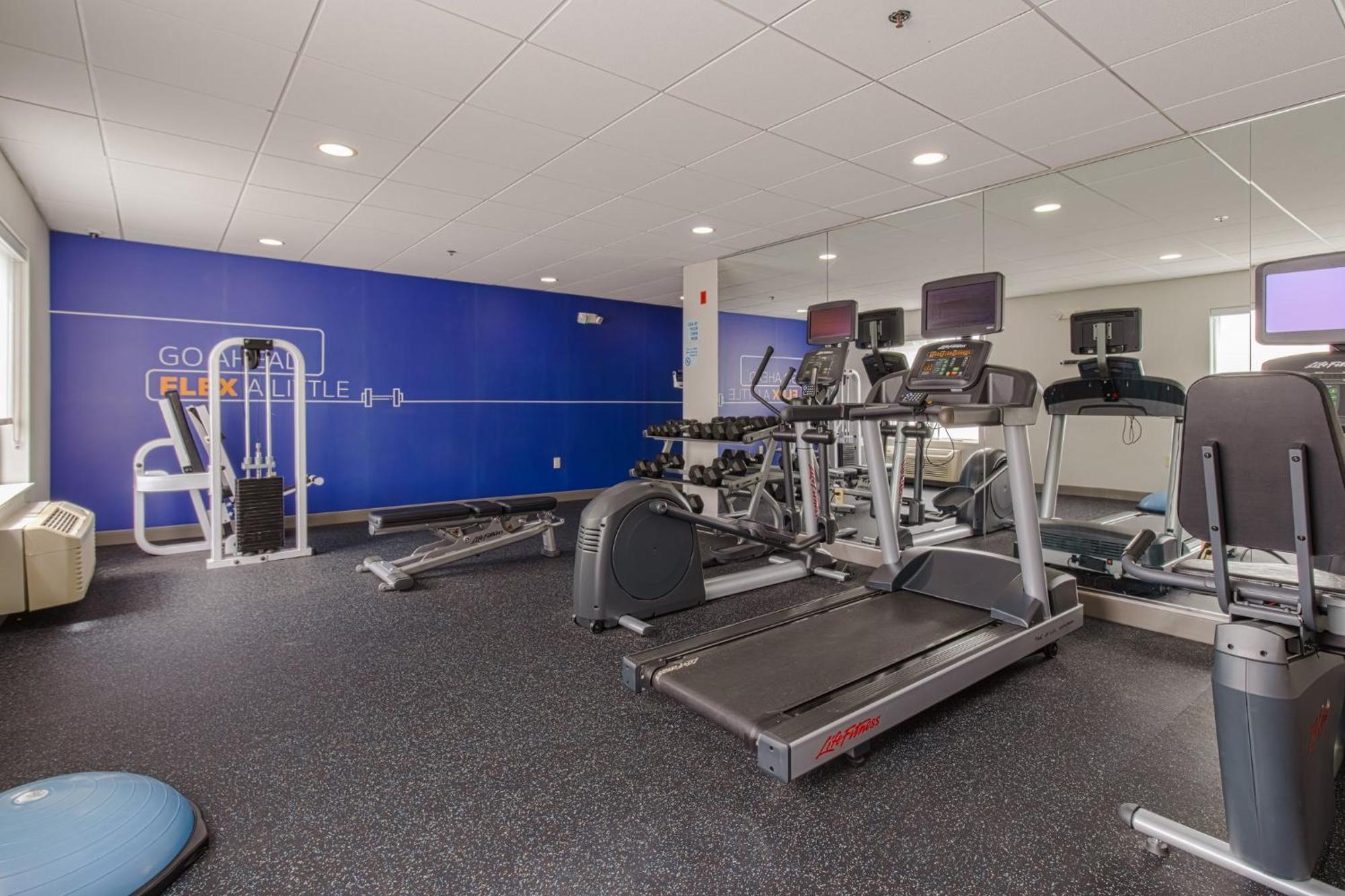 Holiday Inn Express Hartford-Newington By Ihg Ngoại thất bức ảnh