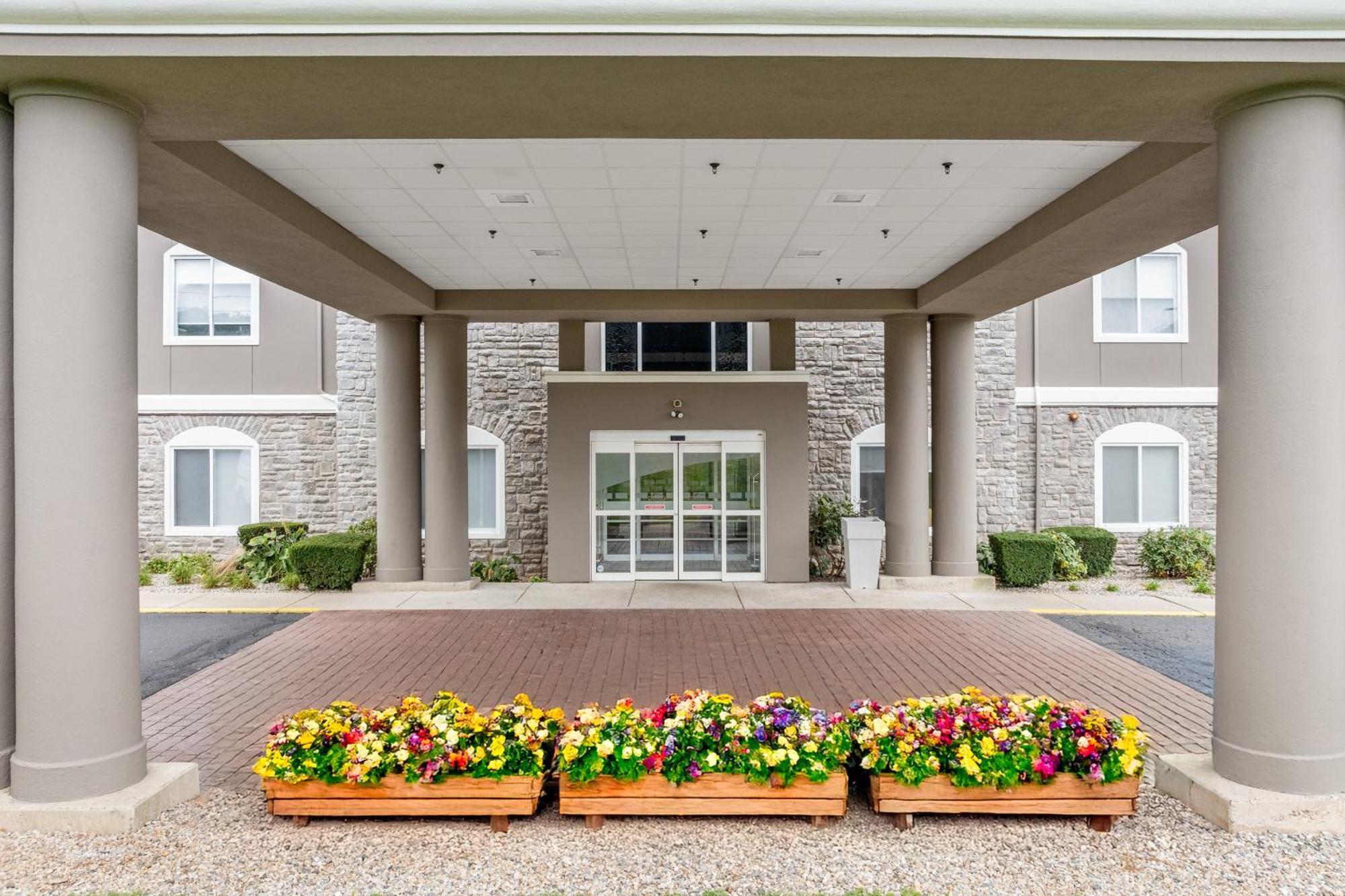 Holiday Inn Express Hartford-Newington By Ihg Ngoại thất bức ảnh
