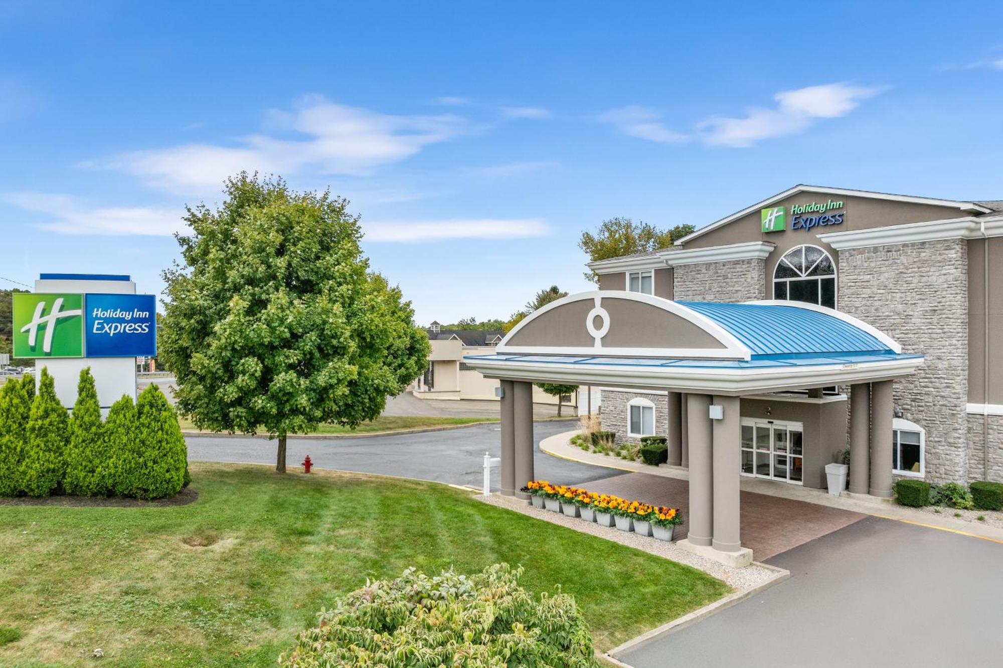 Holiday Inn Express Hartford-Newington By Ihg Ngoại thất bức ảnh